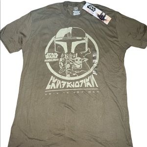 BNWT!! FUNKO POP TEE, Star Wars collectibles. Size: Medium